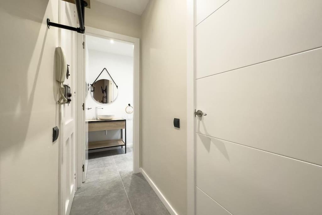 Bebarceloner Sants Apartments - 2 Bedrooms Екстериор снимка