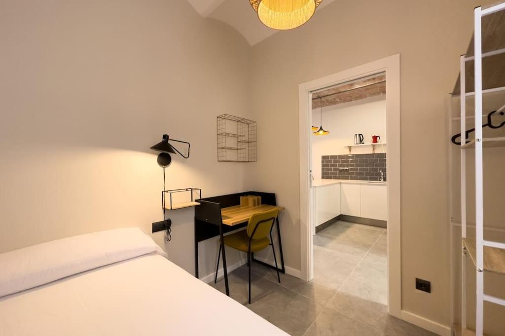 Bebarceloner Sants Apartments - 2 Bedrooms Екстериор снимка